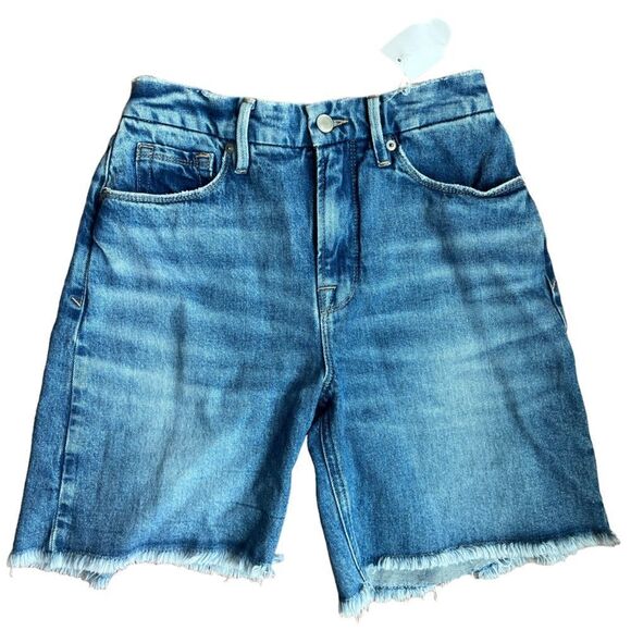 NWT GOOD AMERICAN WOMENS BERMUDA DENIM FRAYED SUMMER SHORTS SIZE 0/25 - Picture 1 of 11